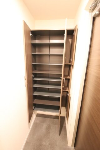 物件内観写真7　(シューズボックス)