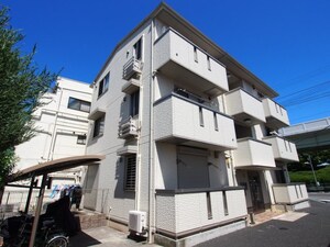 エスト・ファヴォーラ外観写真