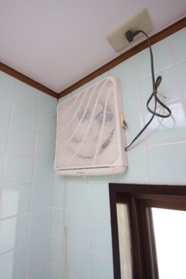 建物設備(換気扇)