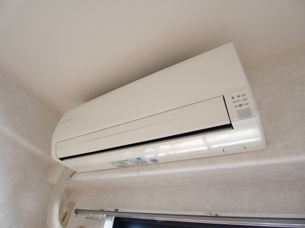 建物設備(エアコン)