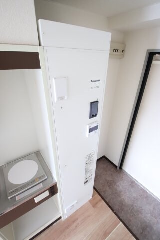 物件内観写真9　(電気湯沸かし器)