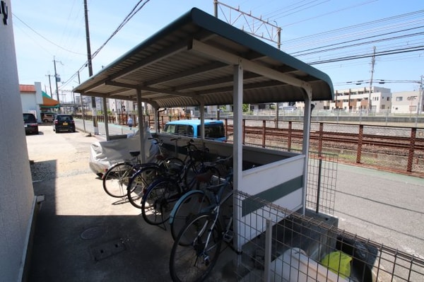 建物設備(駐輪場)