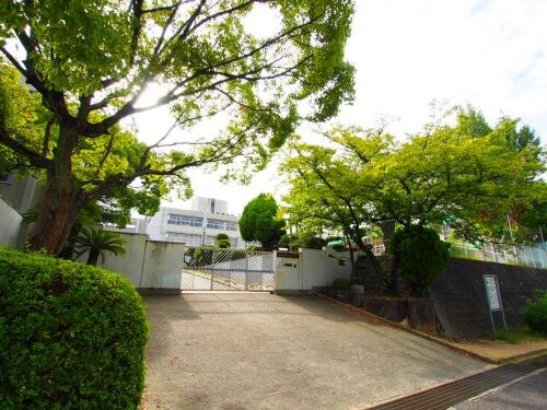 物件内観写真32　(大阪狭山市立南中学校 629m)