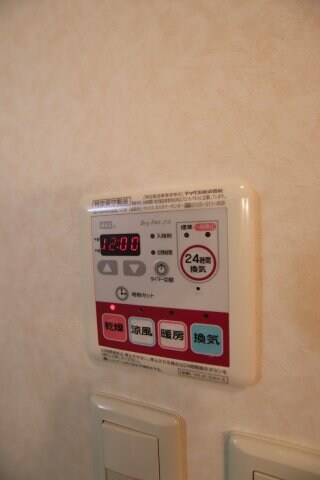 物件内観写真13　(浴室乾燥機)