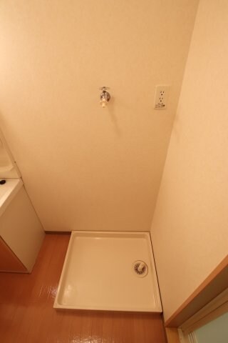 物件内観写真15　(室内洗濯機置場)