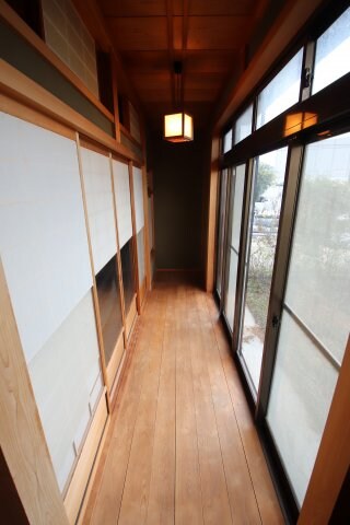 物件内観写真27　(縁側)