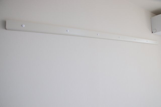 物件内観写真25　(ハンガー掛け)