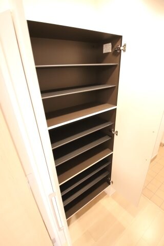 物件内観写真7　(シューズボックス)
