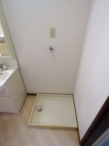 物件内観写真19　(室内洗濯機置場)