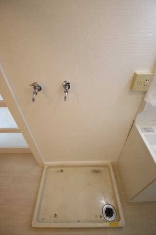 物件内観写真9　(室内洗濯機置き場)