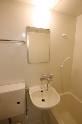 物件内観写真13　(洗面台)