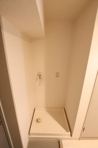 物件内観写真9　(室内洗濯機置場)