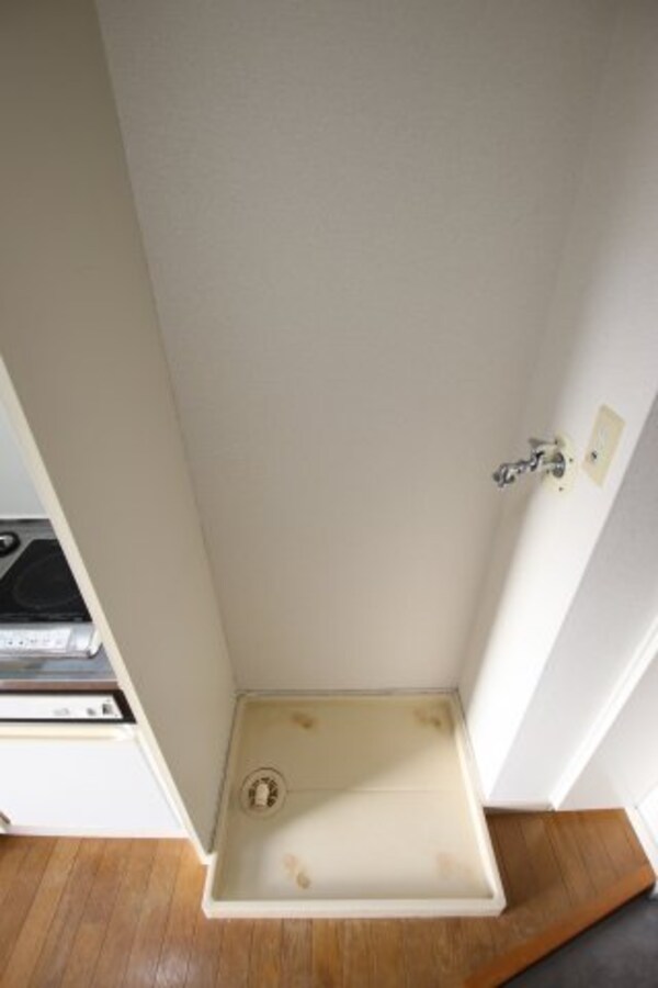 建物設備(室内洗濯機置場)
