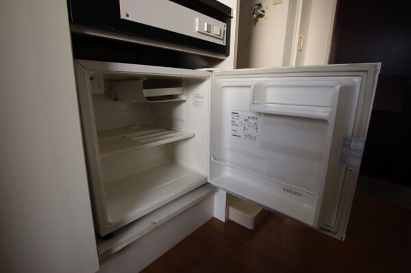 建物設備(ミニ冷蔵庫)