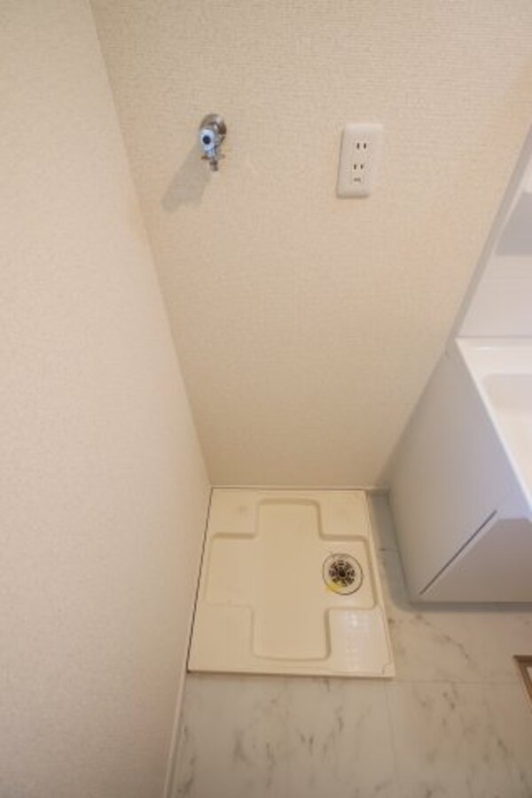 建物設備(室内洗濯機置場)