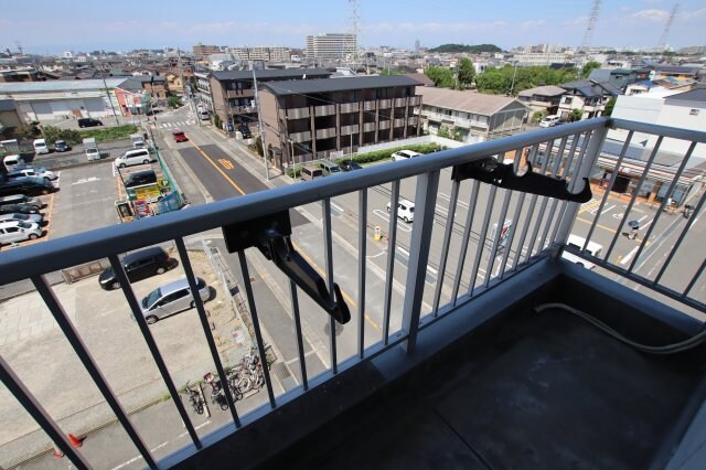 物件内観写真26　(物干し掛け)