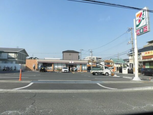 周辺環境(セブンイレブン堺深井水池町店 22m)