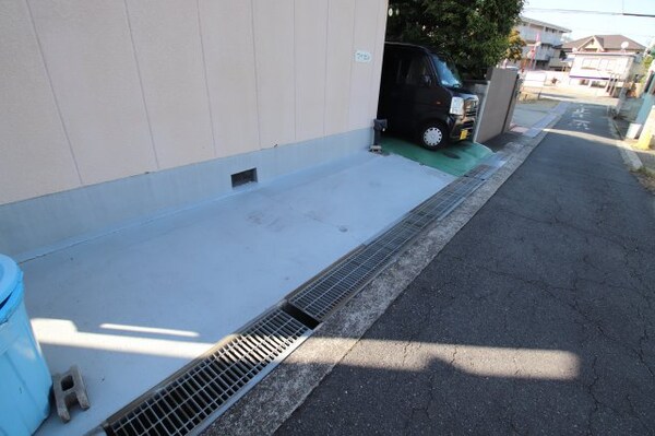 建物設備(駐輪スペース)