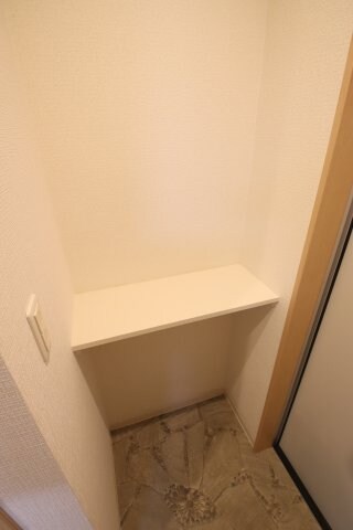 物件内観写真8　(棚)
