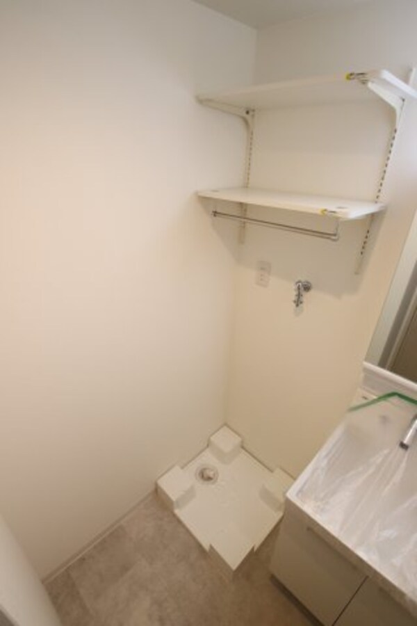 建物設備(室内洗濯機置き場)