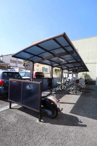 物件内観写真5　(駐輪場)