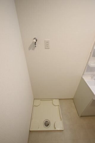 物件内観写真14　(室内洗濯機置き場)