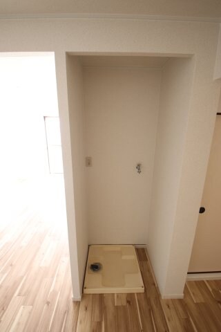 物件内観写真15　(室内洗濯機置場)