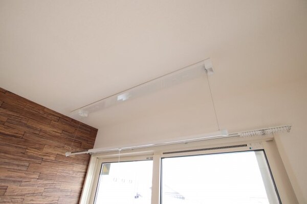 建物設備(室内物干し)