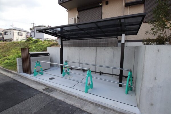 建物設備(駐輪場)