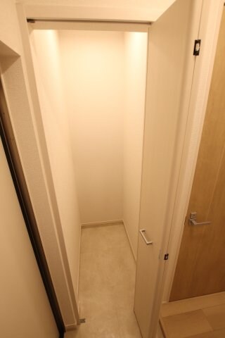 物件内観写真7　(シューズクローク)