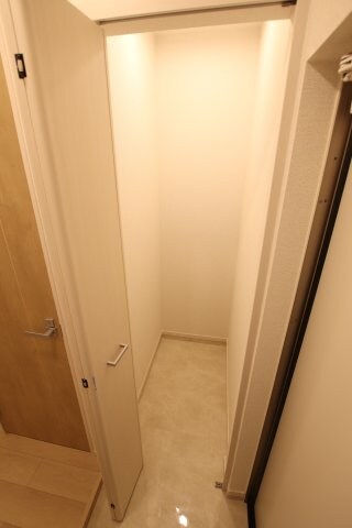 物件内観写真7　(シューズクローク)