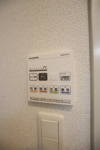 物件内観写真14　(浴室乾燥機)