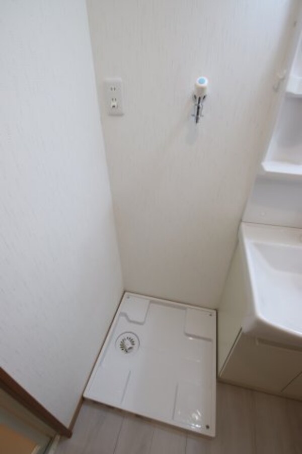 建物設備(室内洗濯機置場)