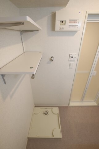 物件内観写真16　(室内洗濯機置場)