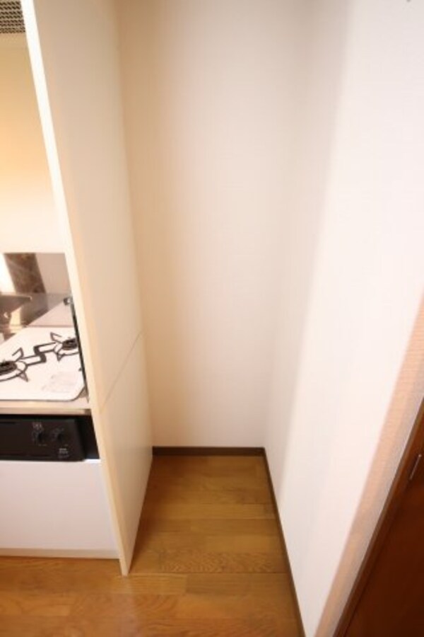 建物設備(冷蔵庫スペース)