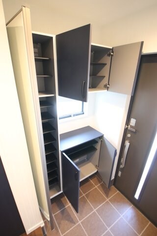 物件内観写真6　(シューズボックス)