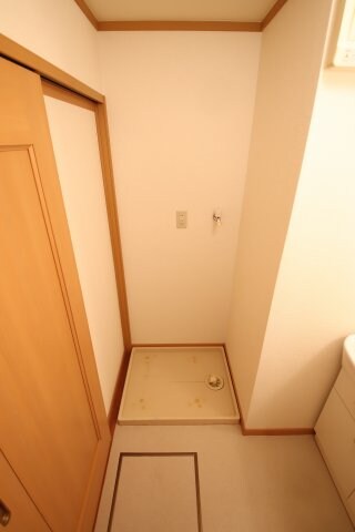 物件内観写真13　(室内洗濯機置き場)