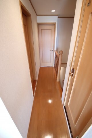 物件内観写真17　(廊下)