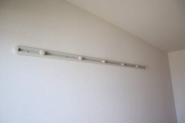 物件内観写真26　(洋服掛け)