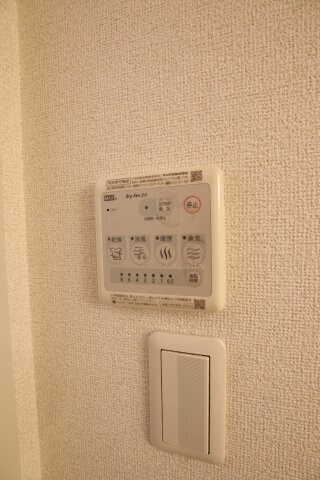 物件内観写真15　(浴室乾燥機)