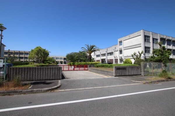 周辺環境(堺市立赤坂台中学校 1646m)