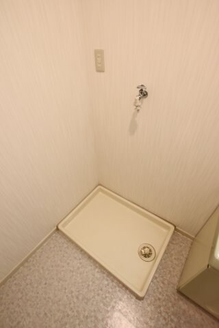 物件内観写真16　(室内洗濯機置場)