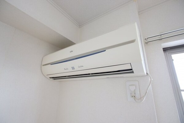 建物設備(エアコン)