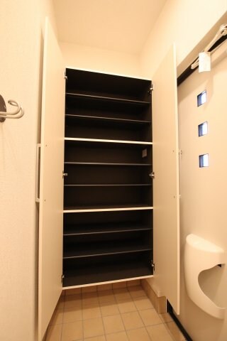 物件内観写真7　(シューズボックス)