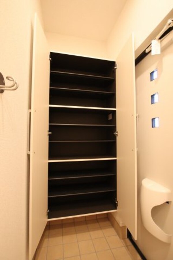 収納(シューズボックス)