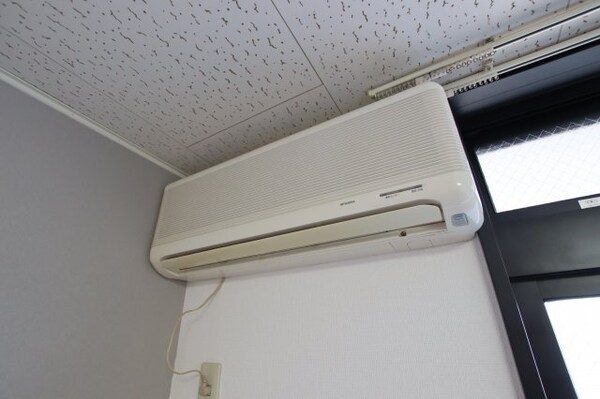 建物設備(エアコン)