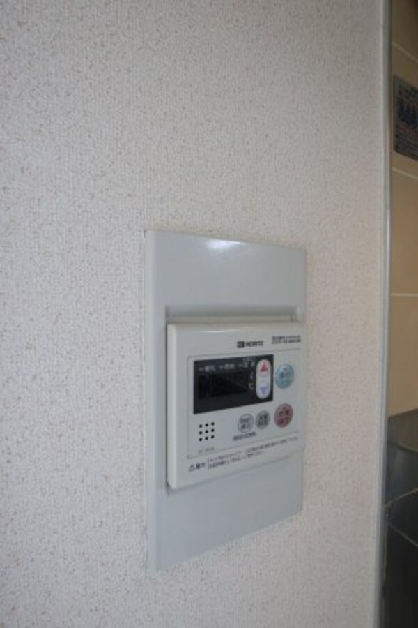 建物設備(給湯器リモコン)