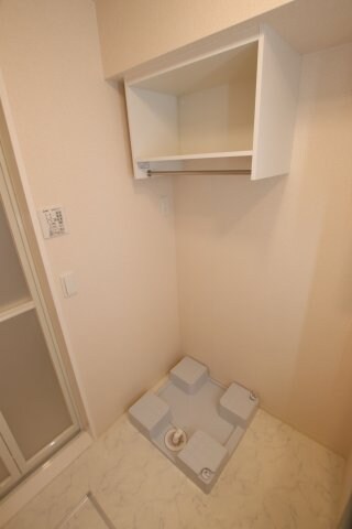 物件内観写真13　(室内洗濯機置き場)