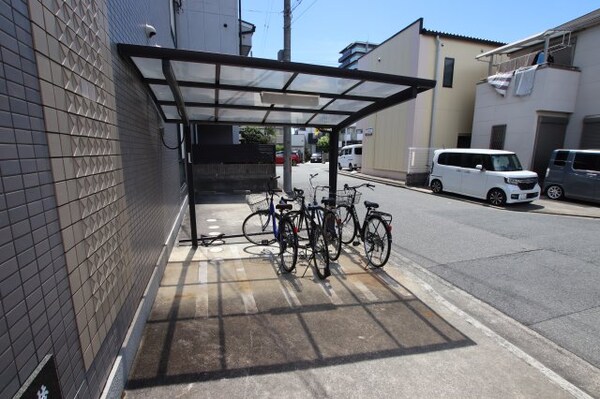 建物設備(駐輪場)
