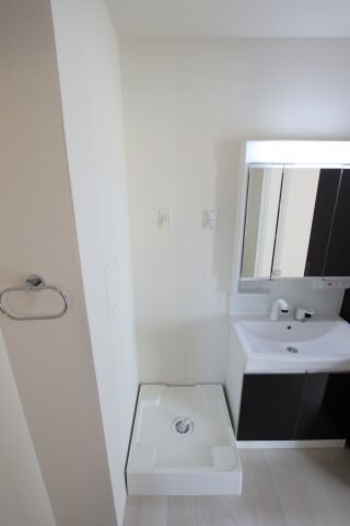 物件内観写真13　(室内洗濯機置き場)